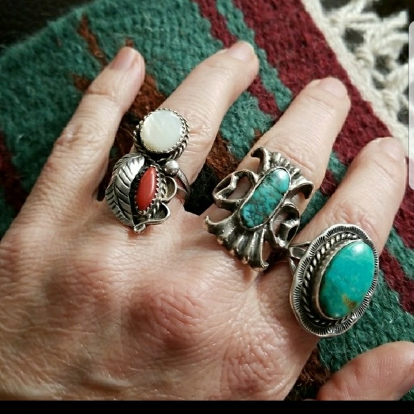 🚫SOLD🚫 Navajo Coral & MOP Sterling Silver Ring - Picture 2 of 2